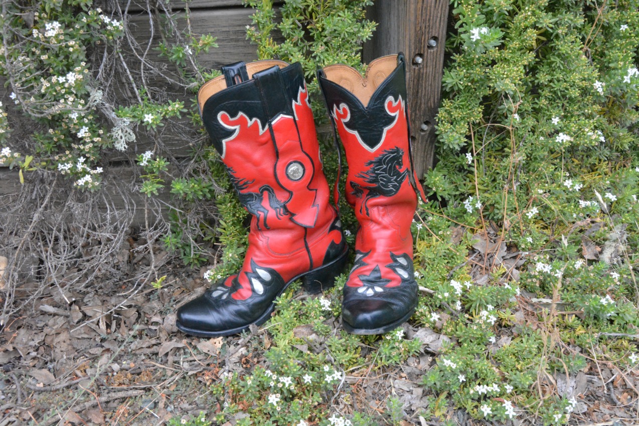 ornate red cowboy boots